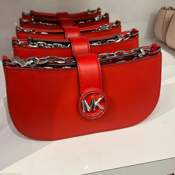 MICHAEL KORS CARMEN SMALL POUCHETTE SHOULDER CHAIN BAG BRIGHT RED - Picture 1 of 9